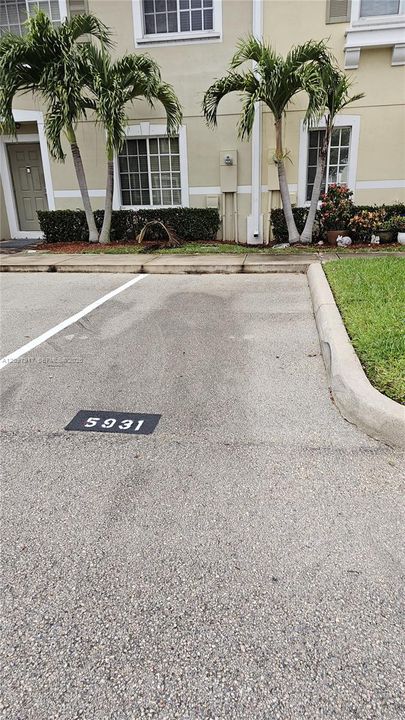 For Rent: $2,500 (2 beds, 2 baths, 1224 Square Feet)