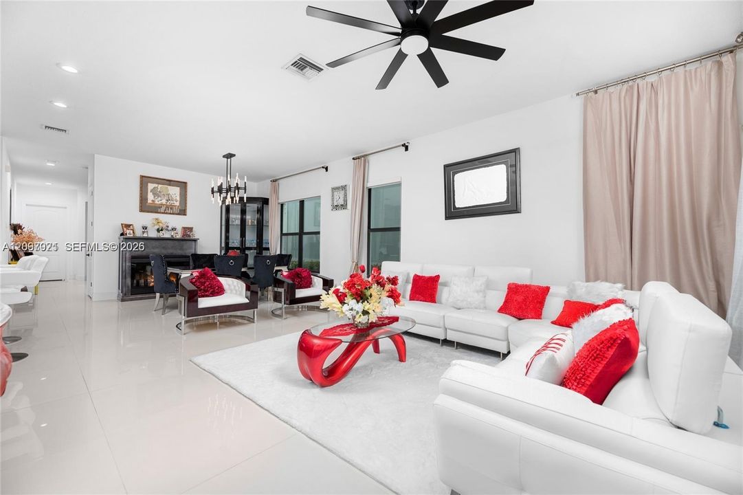 For Sale: $965,000 (5 beds, 3 baths, 3069 Square Feet)