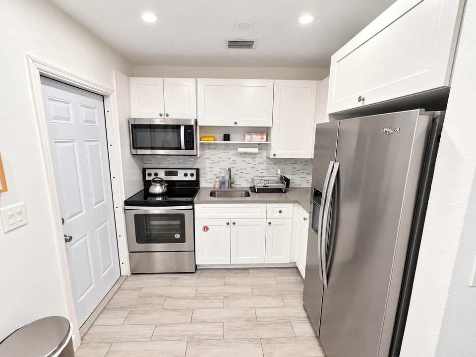 Kitchen Unit 2