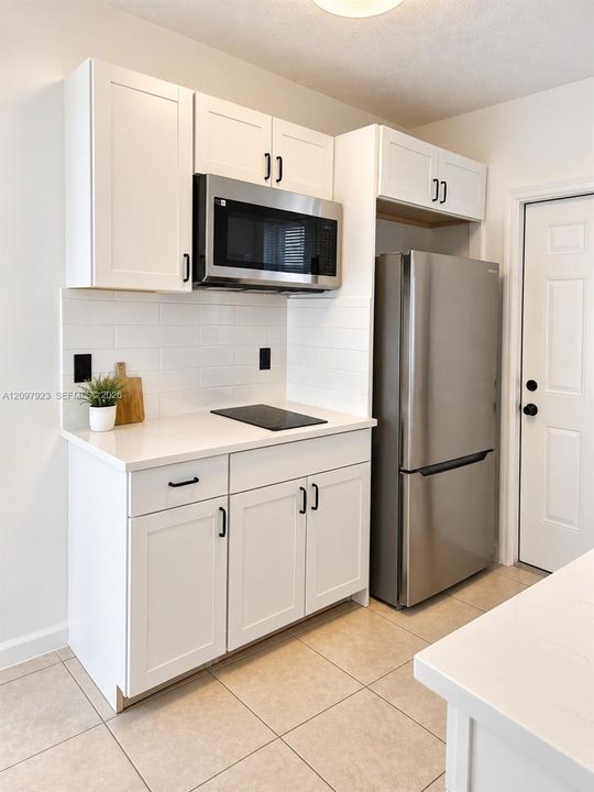 En Venta: $449,000 (0 camas, 0 baños, 880 Pies cuadrados)