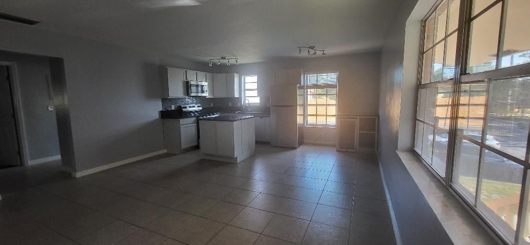 LivingRoom&Kitchen