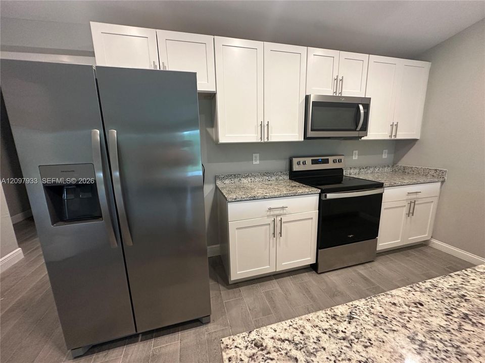 For Rent: $1,600 (3 beds, 2 baths, 1183 Square Feet)