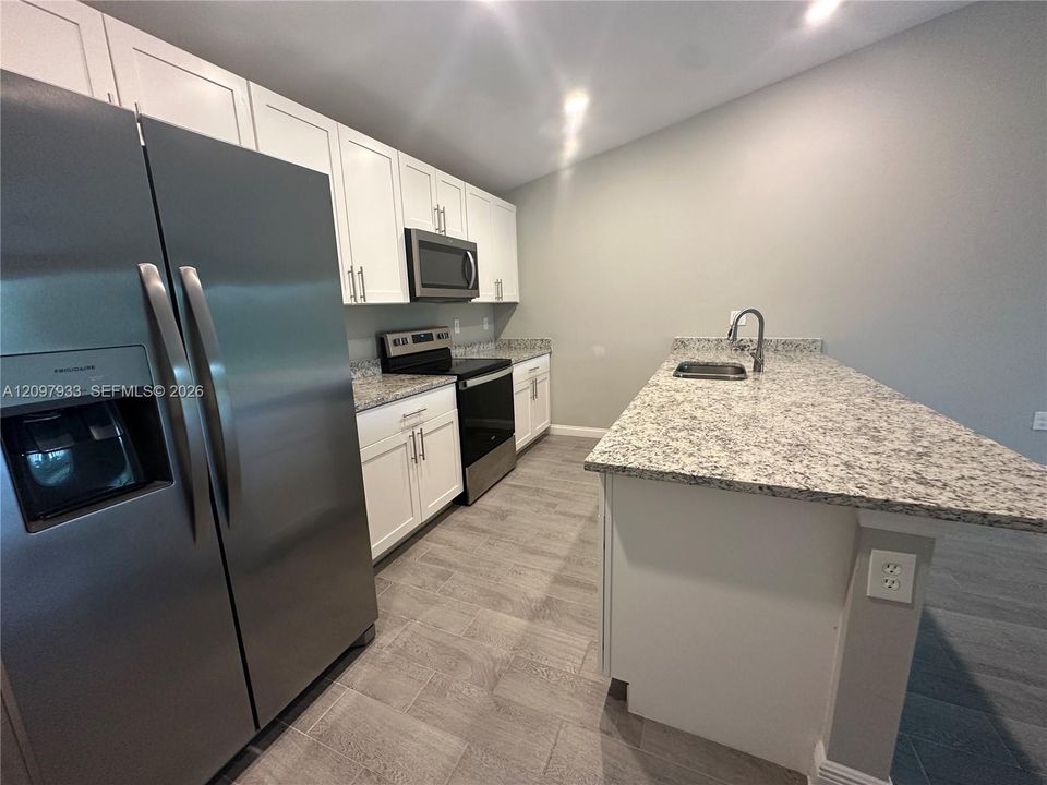 For Rent: $1,600 (3 beds, 2 baths, 1183 Square Feet)