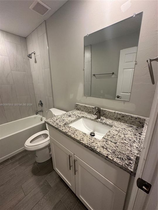For Rent: $1,600 (3 beds, 2 baths, 1183 Square Feet)