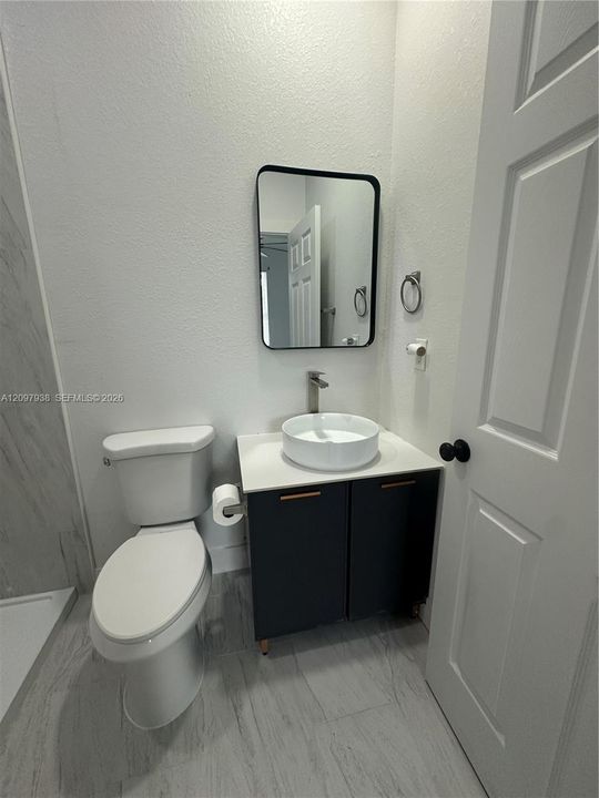For Rent: $1,600 (3 beds, 2 baths, 1183 Square Feet)