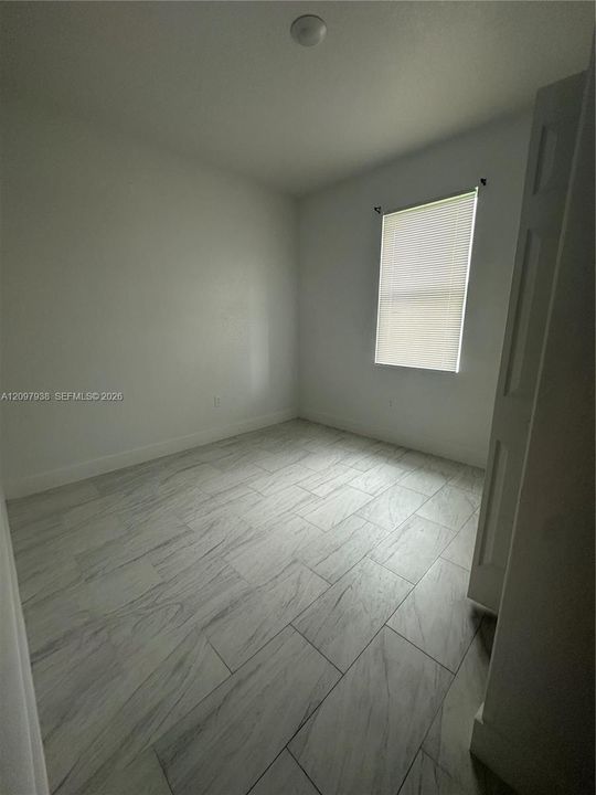 For Rent: $1,600 (3 beds, 2 baths, 1183 Square Feet)
