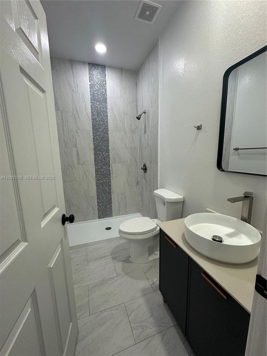 For Rent: $1,600 (3 beds, 2 baths, 1183 Square Feet)