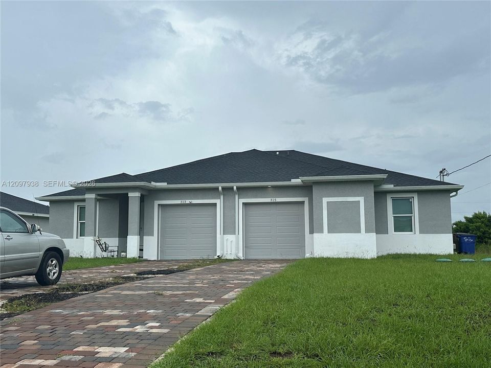 For Rent: $1,600 (3 beds, 2 baths, 1183 Square Feet)
