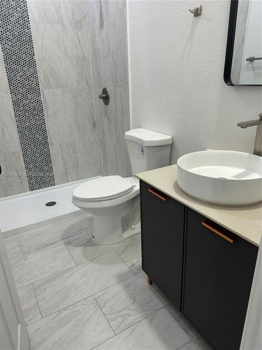 For Rent: $1,600 (3 beds, 2 baths, 1183 Square Feet)