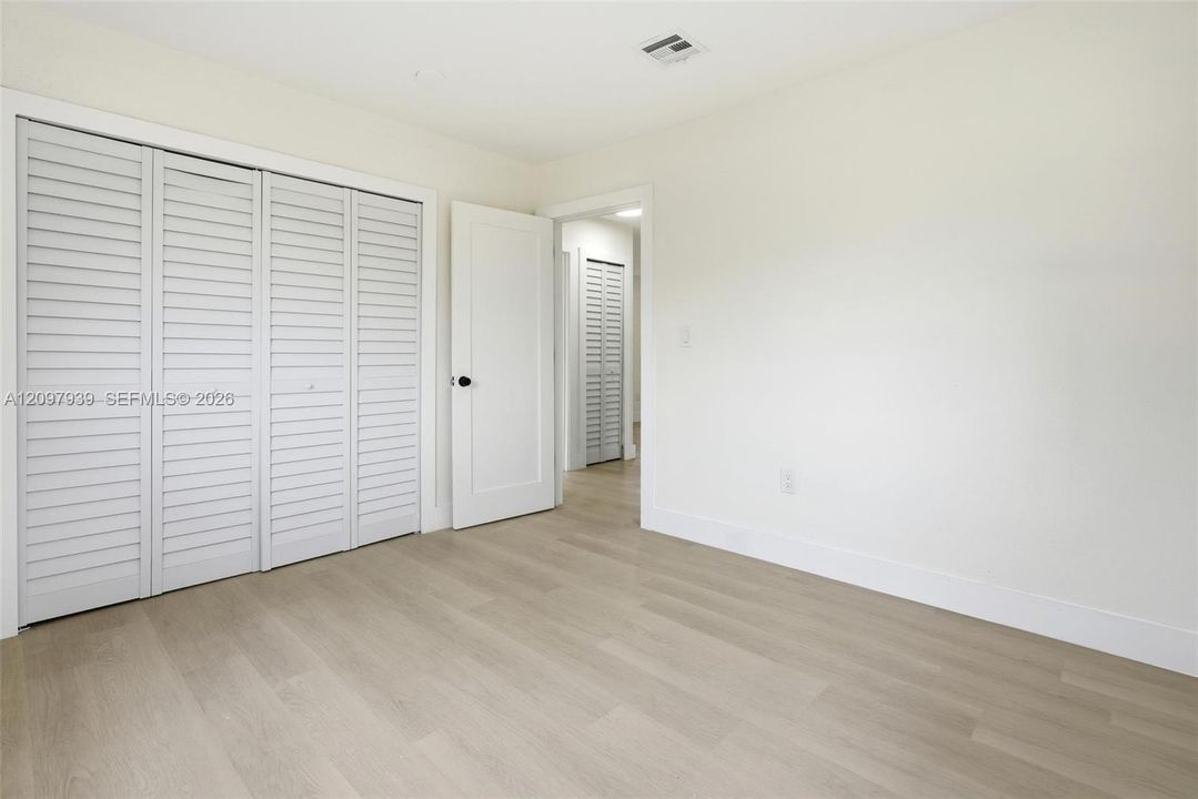 En Venta: $569,900 (3 camas, 2 baños, 1498 Pies cuadrados)