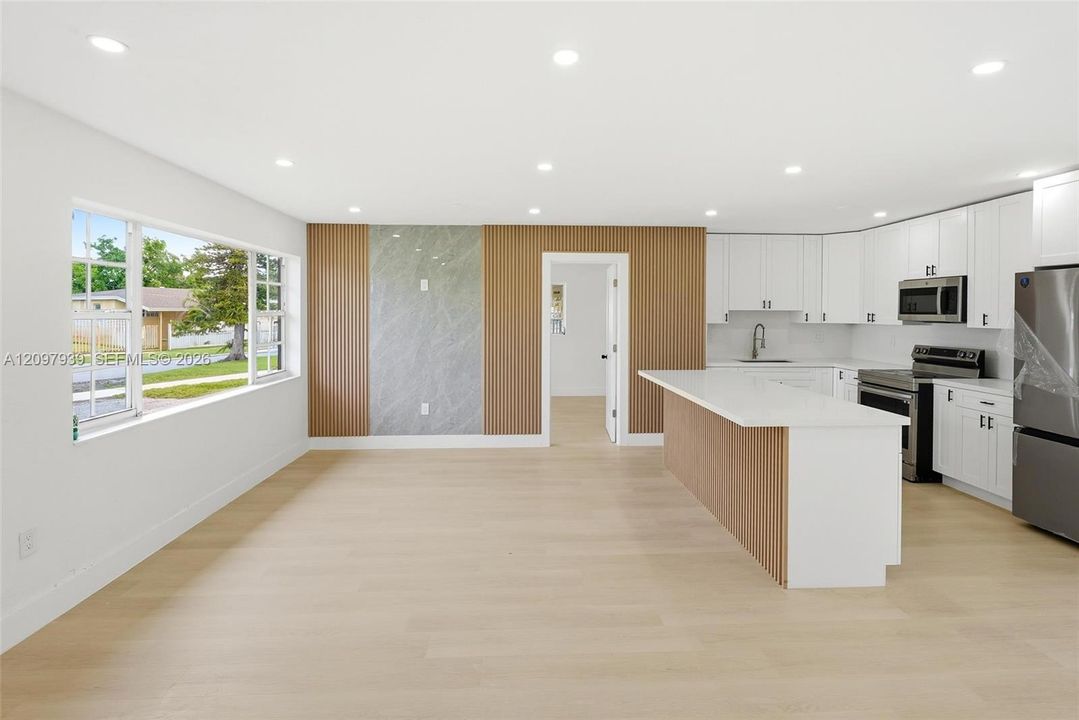 En Venta: $569,900 (3 camas, 2 baños, 1498 Pies cuadrados)