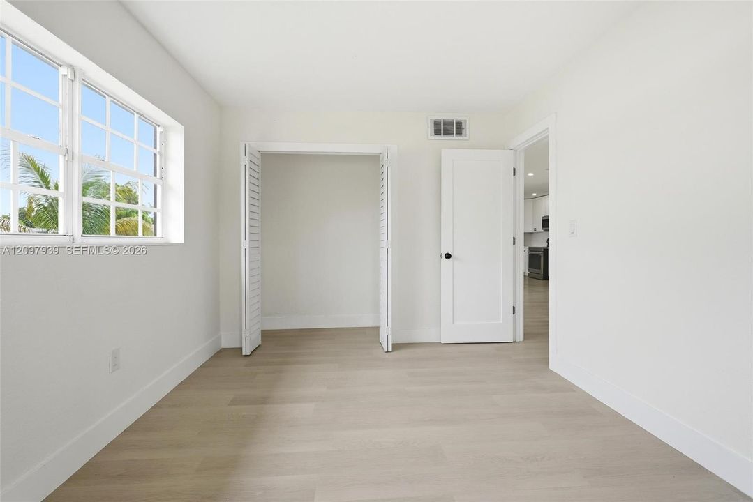 En Venta: $569,900 (3 camas, 2 baños, 1498 Pies cuadrados)