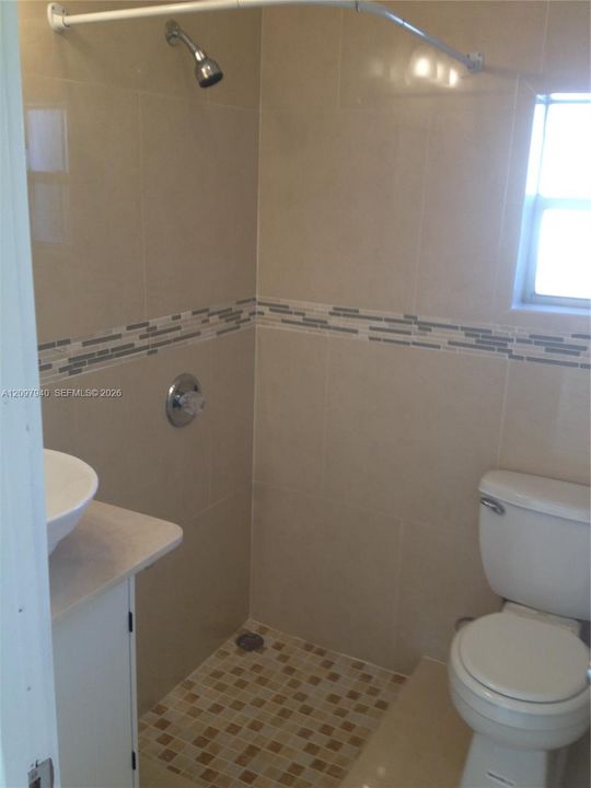 For Rent: $2,700 (2 beds, 1 baths, 1538 Square Feet)