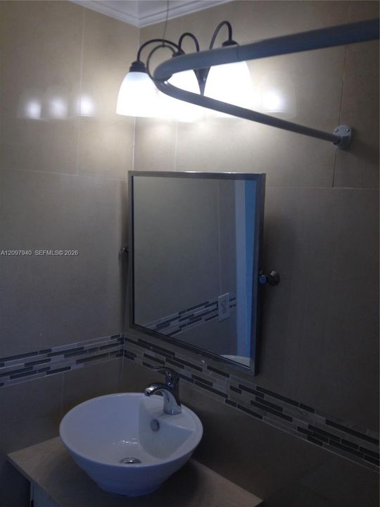 For Rent: $2,700 (2 beds, 1 baths, 1538 Square Feet)