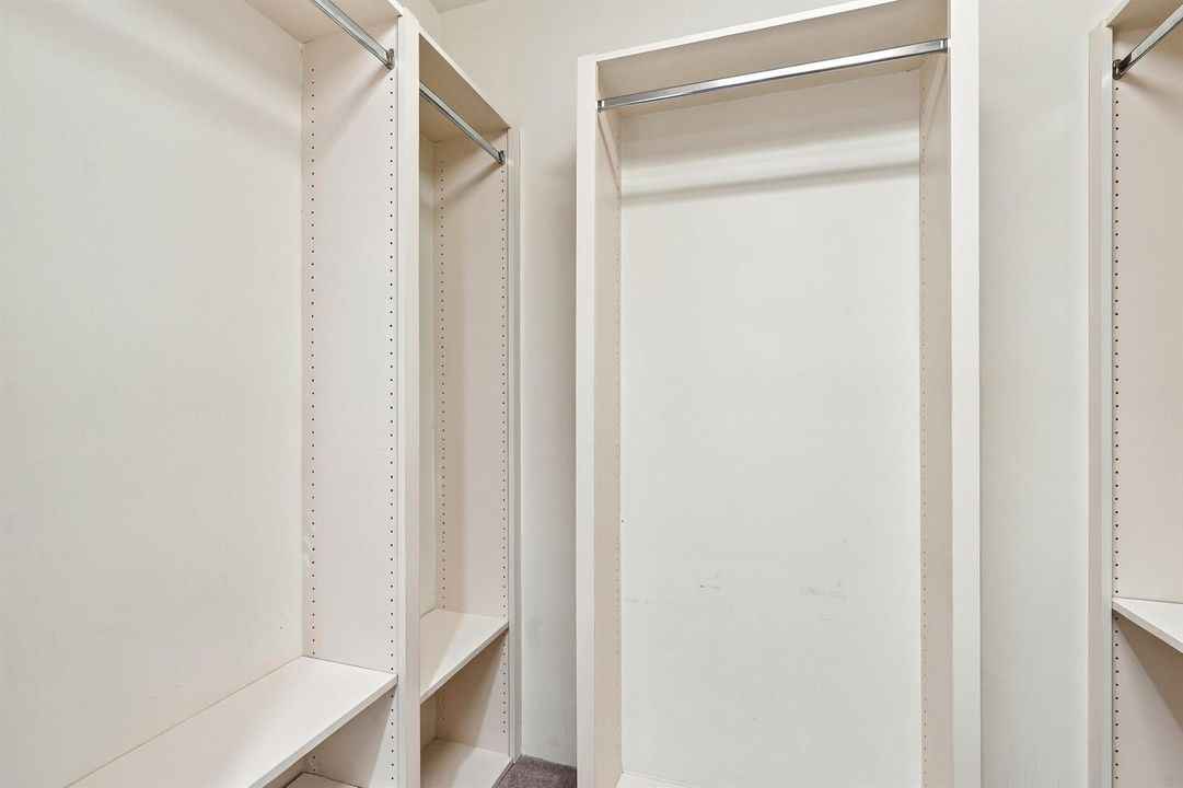 Walk-in Closet