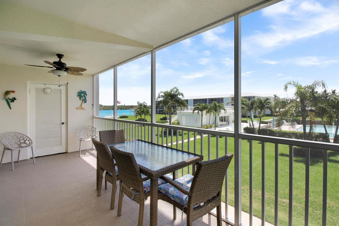 Amazing Views-Screened Covered Patio