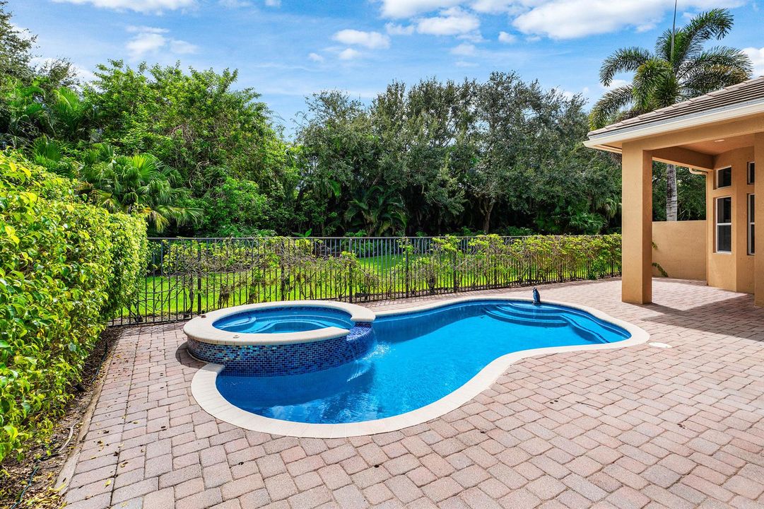 035-8126ValhallaDrive-DelrayBeach-FL-334