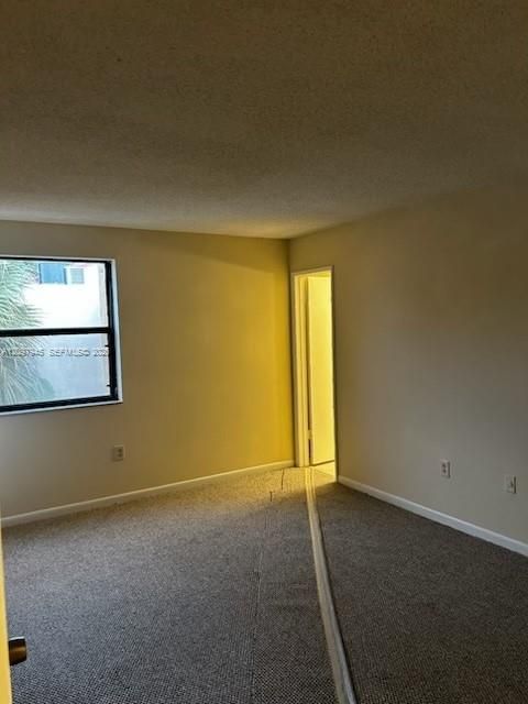 For Rent: $3,200 (3 beds, 2 baths, 1130 Square Feet)