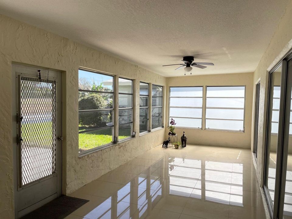 FLORIDA ROOM