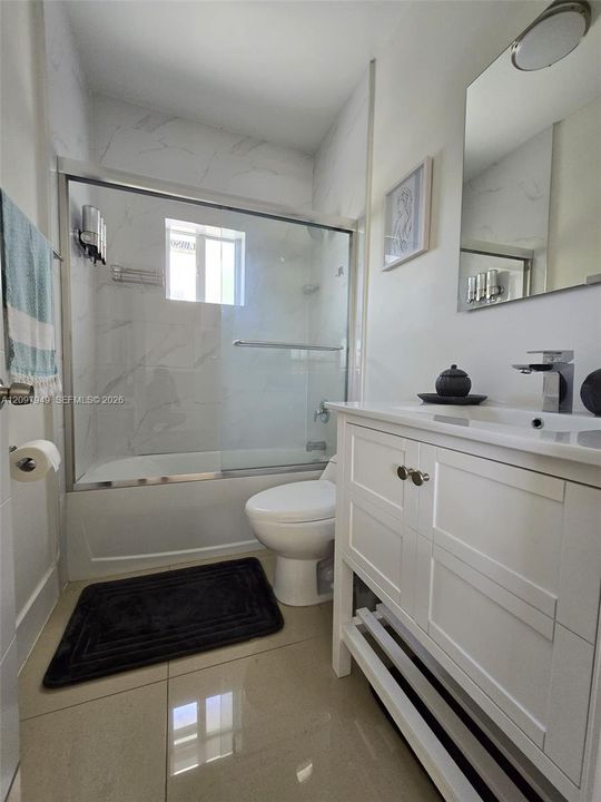 For Rent: $4,500 (4 beds, 2 baths, 1610 Square Feet)