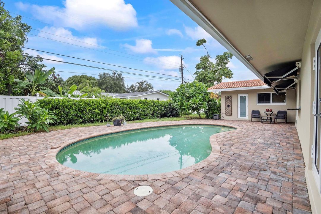 6321 NE 22nd Ave_008