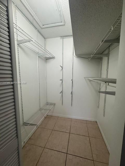 В аренду: $2,195 (2 спален, 2 ванн, 950 Квадратных фут)