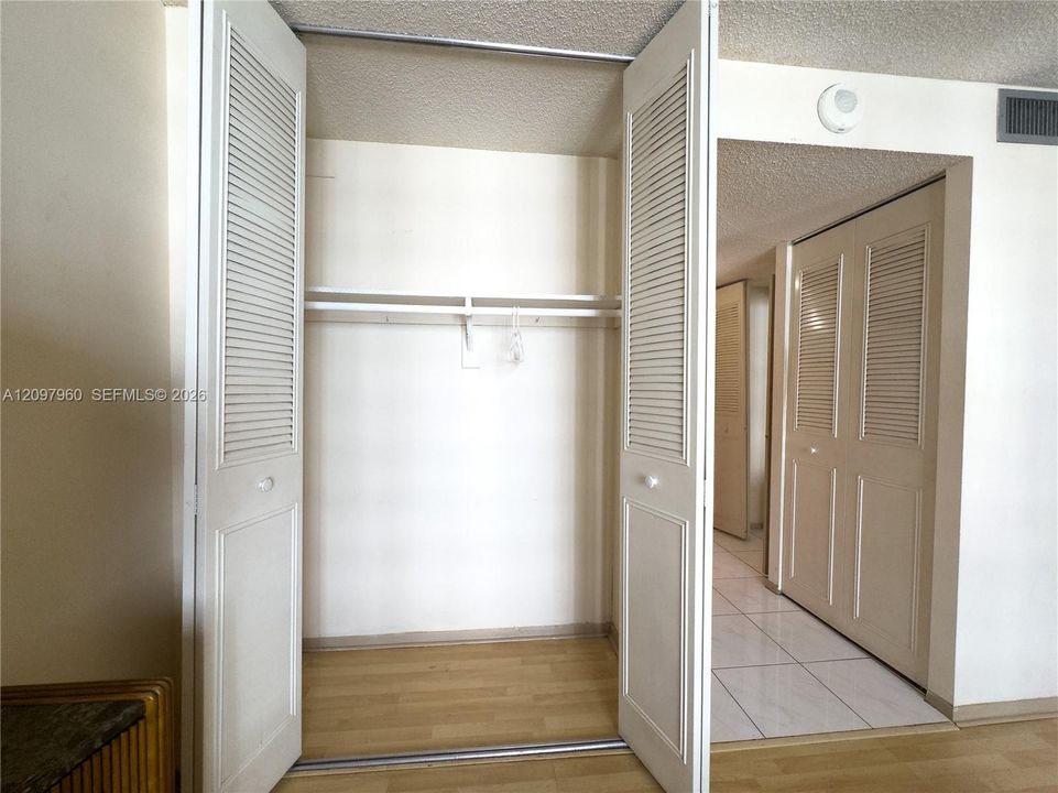 На продажу: $369,000 (1 спален, 1 ванн, 938 Квадратных фут)