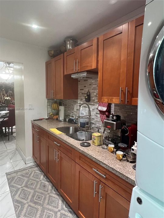 For Sale: $429,999 (3 beds, 1 baths, 1000 Square Feet)