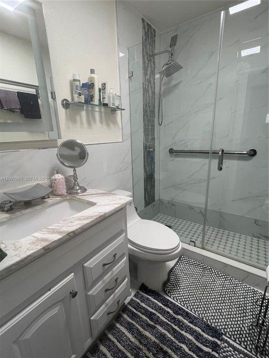 For Sale: $429,999 (3 beds, 1 baths, 1000 Square Feet)