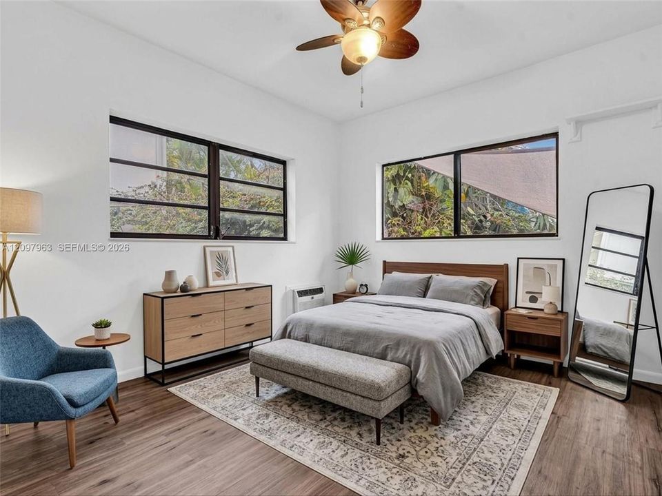 For Rent: $2,950 (2 beds, 1 baths, 754 Square Feet)