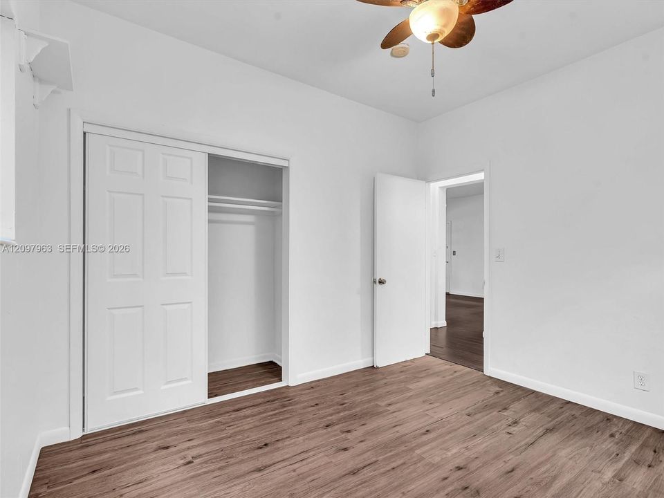For Rent: $2,950 (2 beds, 1 baths, 754 Square Feet)