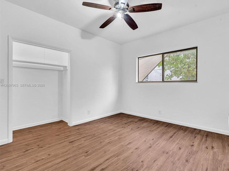 For Rent: $2,950 (2 beds, 1 baths, 754 Square Feet)