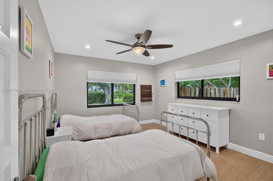 For Sale: $1,650,000 (5 beds, 4 baths, 3381 Square Feet)