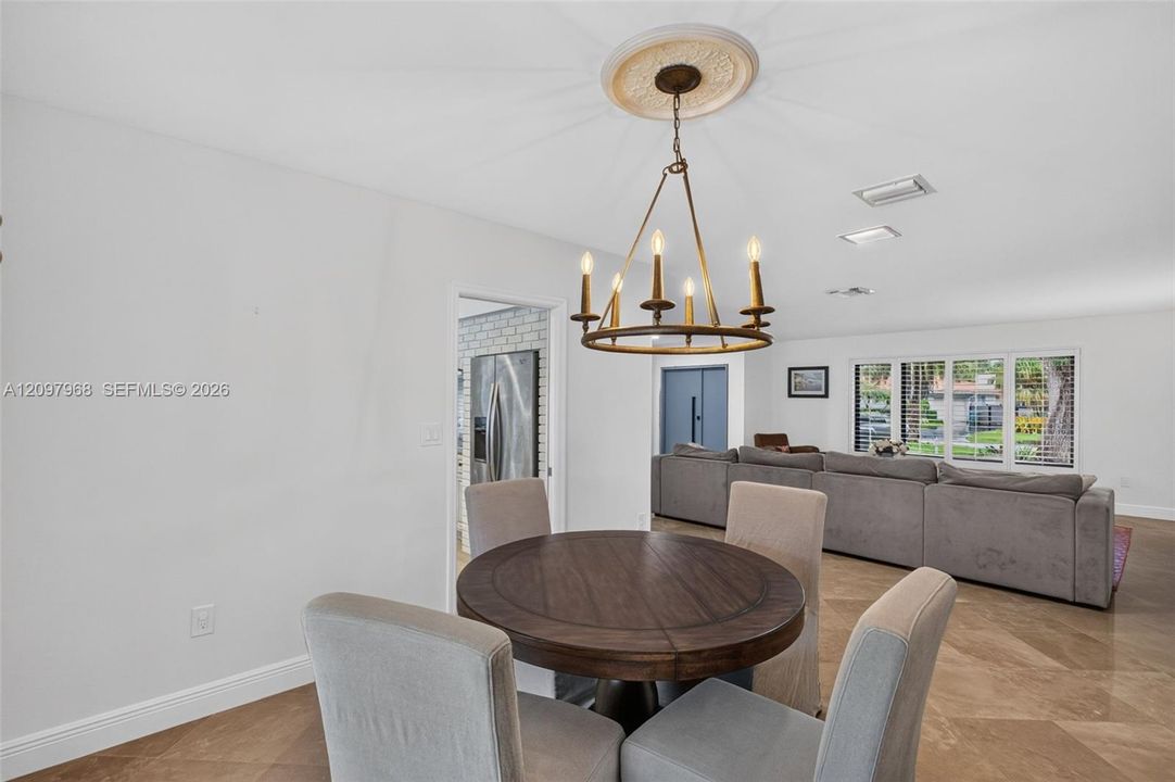 For Sale: $1,650,000 (5 beds, 4 baths, 3381 Square Feet)