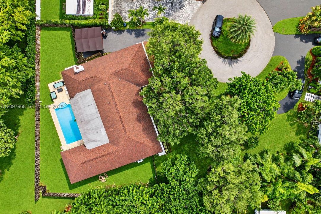 For Sale: $1,650,000 (5 beds, 4 baths, 3381 Square Feet)