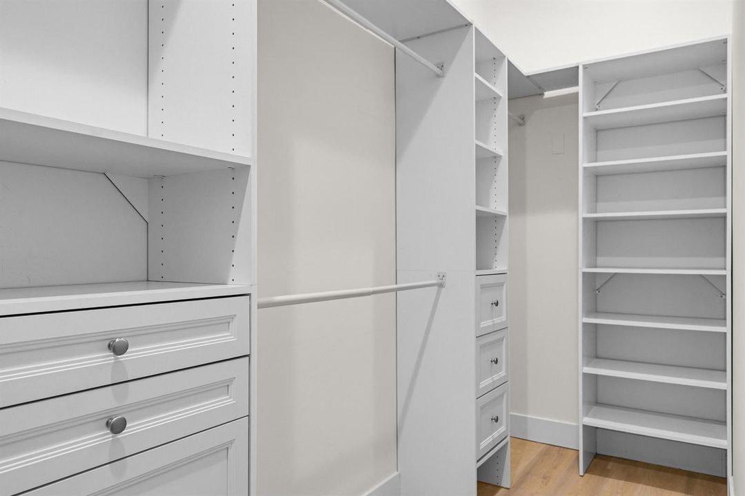 Walk-in Closet