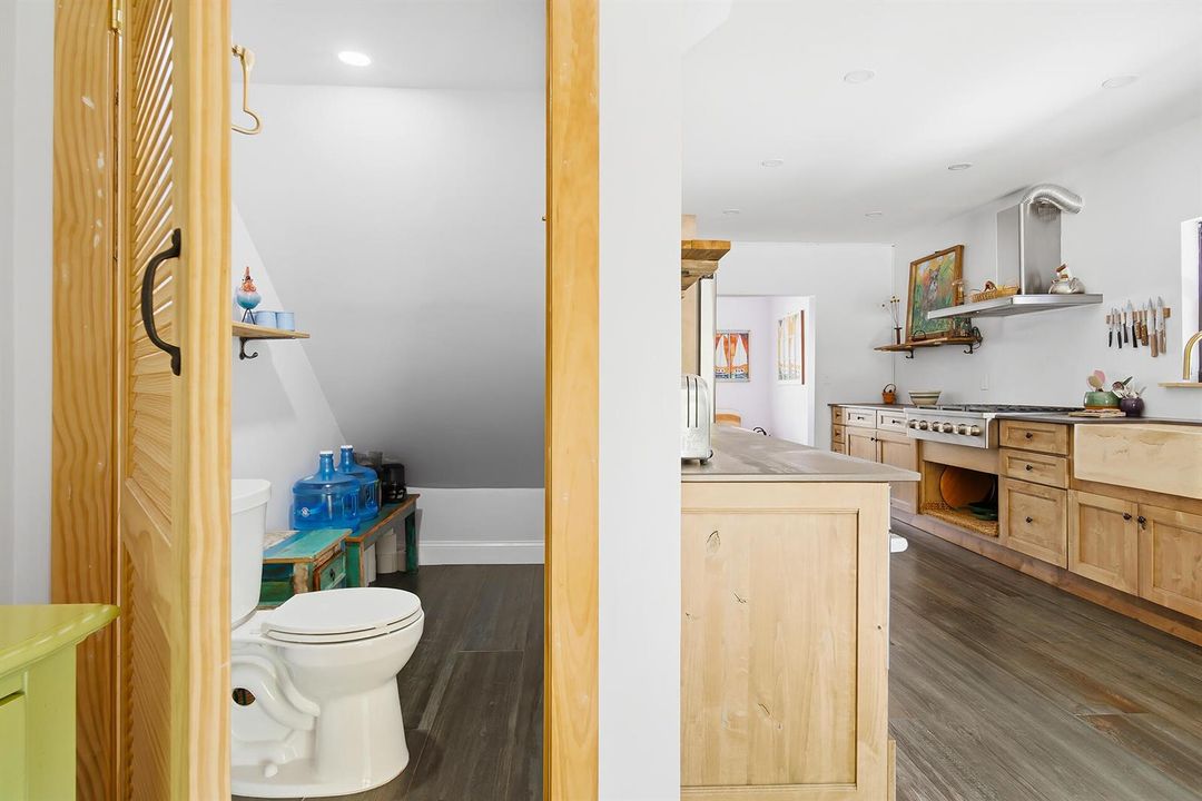 Powder Room