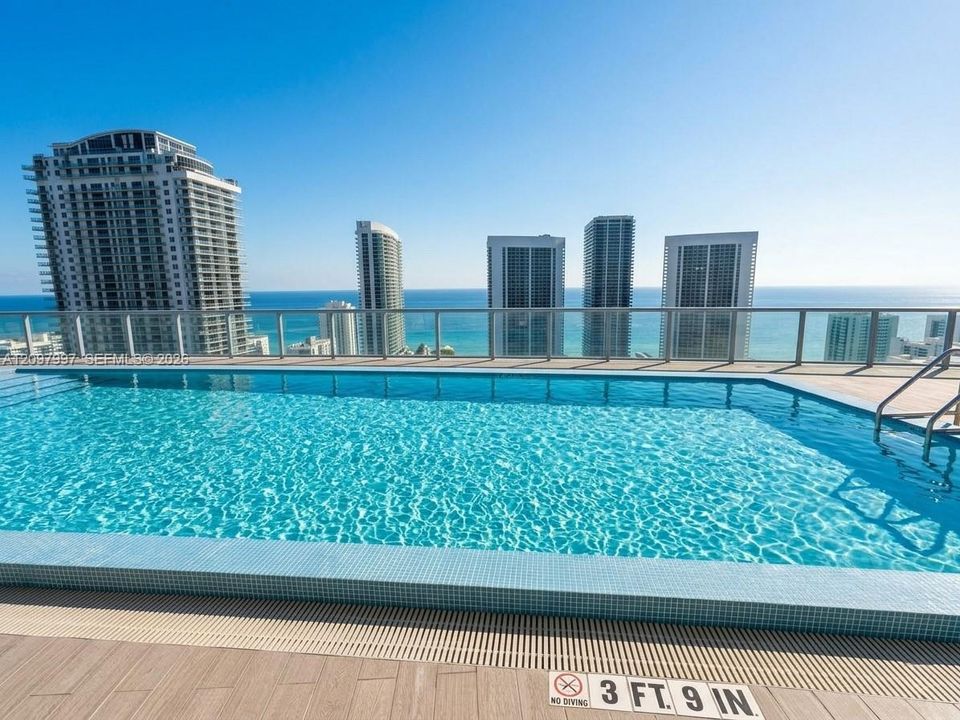 На продажу: $440,000 (2 спален, 2 ванн, 1037 Квадратных фут)