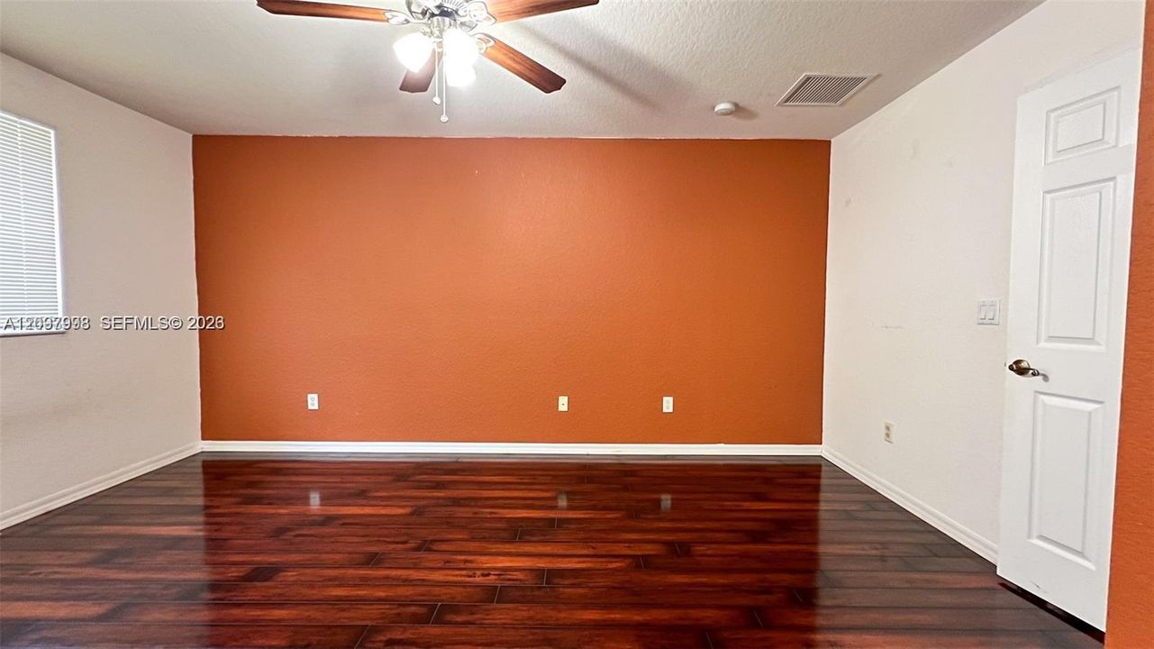 En Renta: $2,600 (2 camas, 2 baños, 1230 Pies cuadrados)