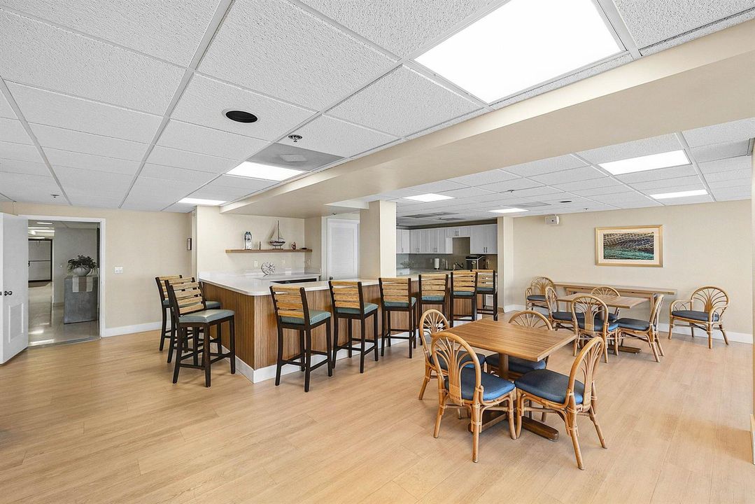 CLUBHOUSE