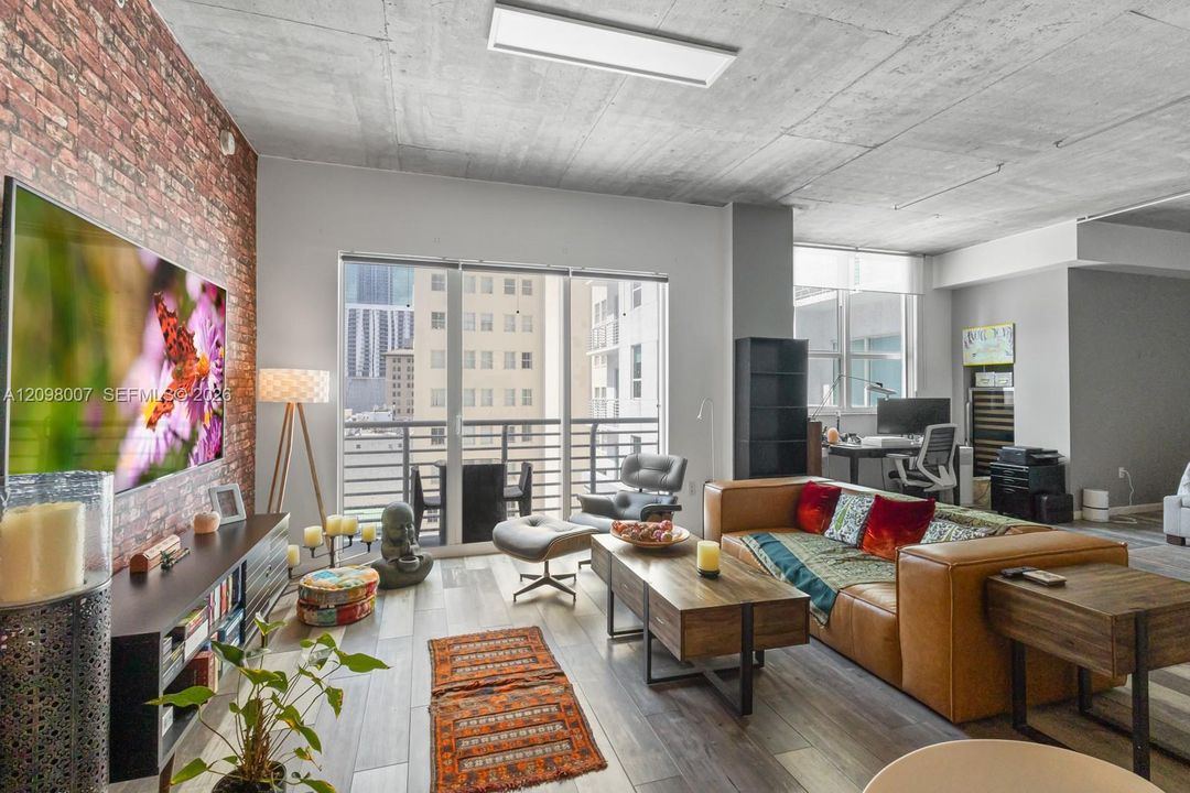 Spacious living area!