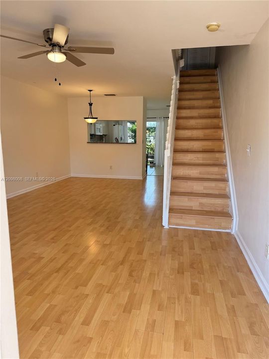 For Rent: $2,500 (2 beds, 2 baths, 1224 Square Feet)