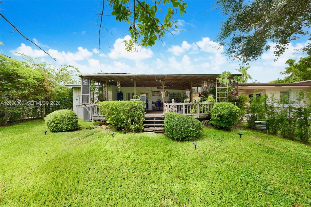 For Rent: $4,000 (3 beds, 2 baths, 1368 Square Feet)
