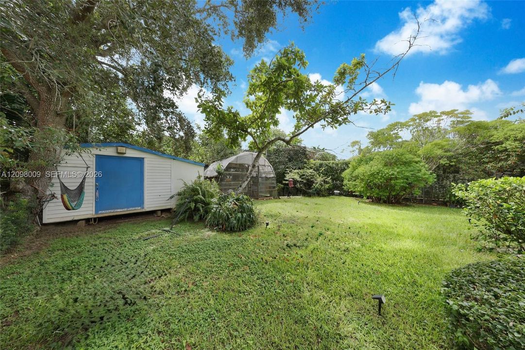 For Rent: $4,000 (3 beds, 2 baths, 1368 Square Feet)