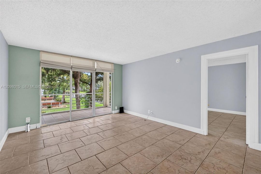 For Sale: $87,500 (2 beds, 2 baths, 960 Square Feet)