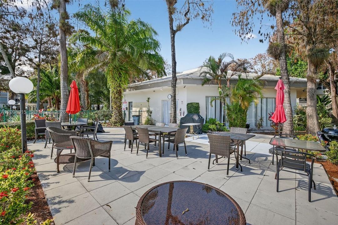 For Sale: $87,500 (2 beds, 2 baths, 960 Square Feet)