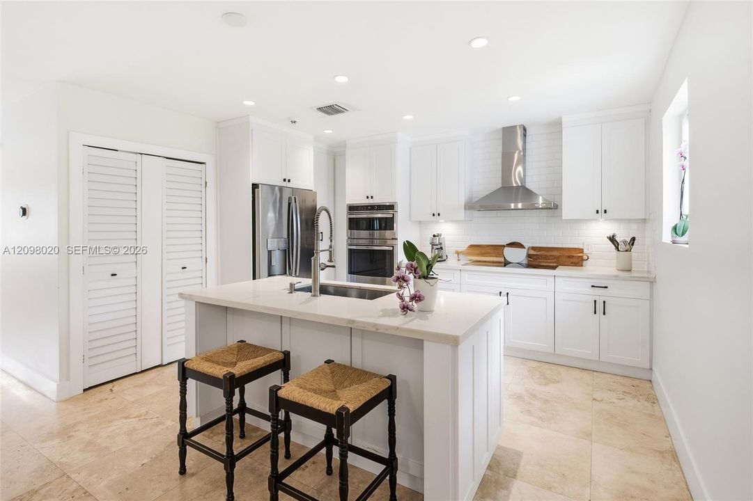 En Venta: $999,000 (3 camas, 2 baños, 1741 Pies cuadrados)