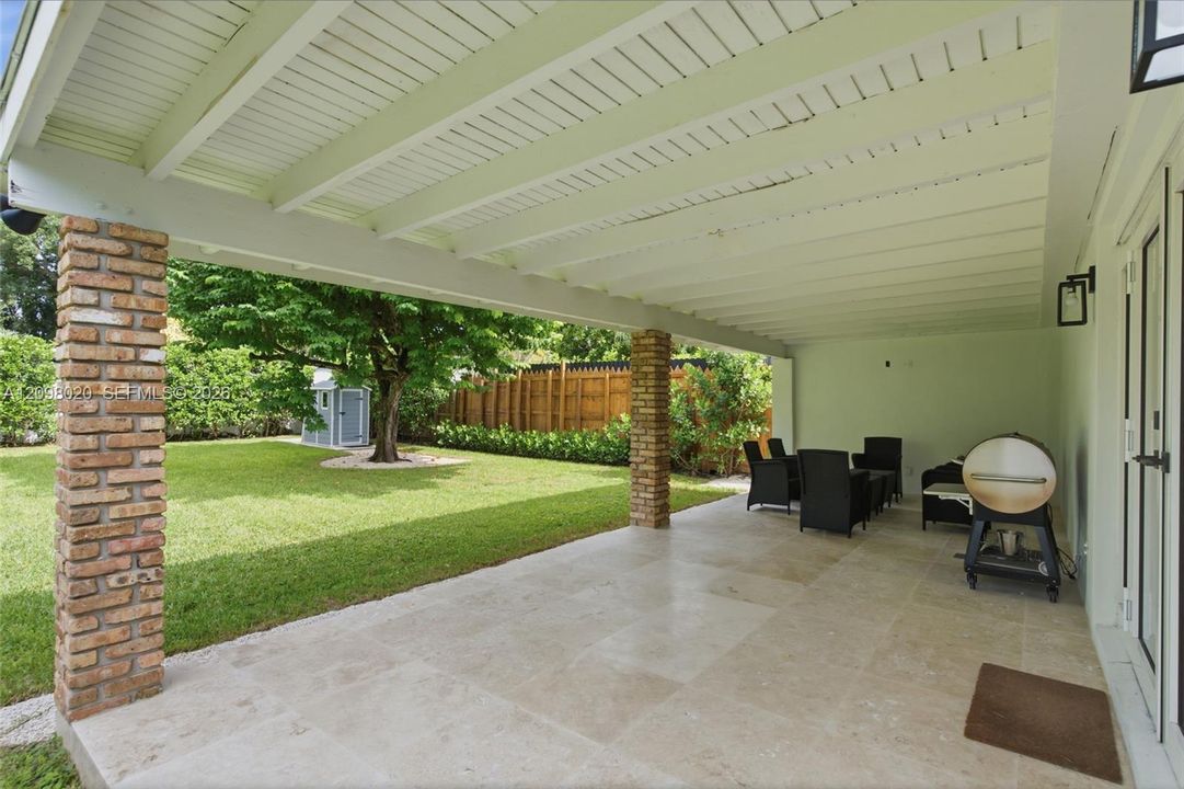 En Venta: $999,000 (3 camas, 2 baños, 1741 Pies cuadrados)