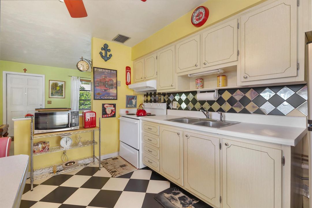 215 Kitchen