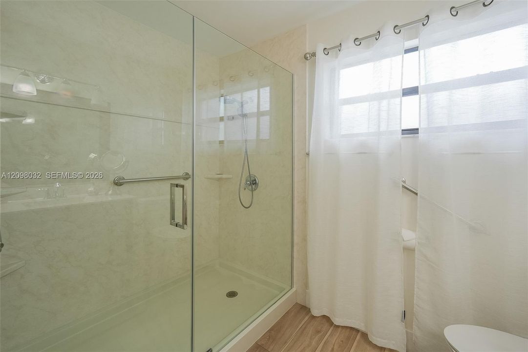 En Venta: $599,999 (3 camas, 2 baños, 1645 Pies cuadrados)